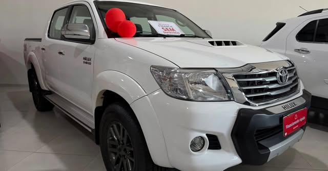 TOYOTA HILUX SRV - Imagem 1