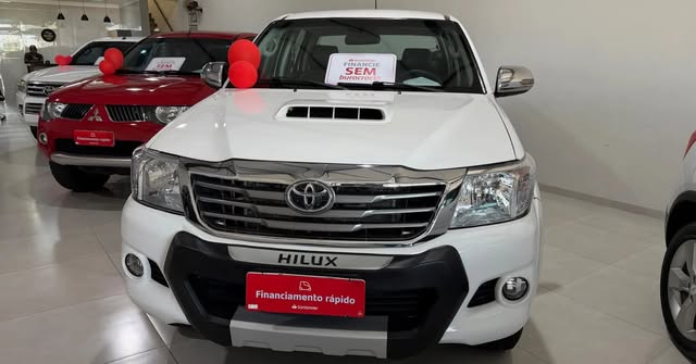 TOYOTA HILUX SRV - Imagem 2