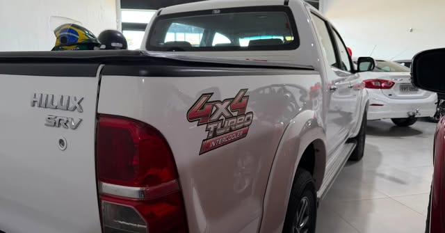 TOYOTA HILUX SRV - Imagem 4