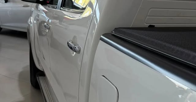 TOYOTA HILUX SRV - Imagem 10