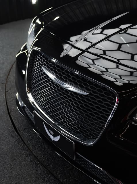 CHRYSLER 300C - Imagem 17