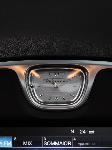 CHRYSLER 300C - Imagem 10