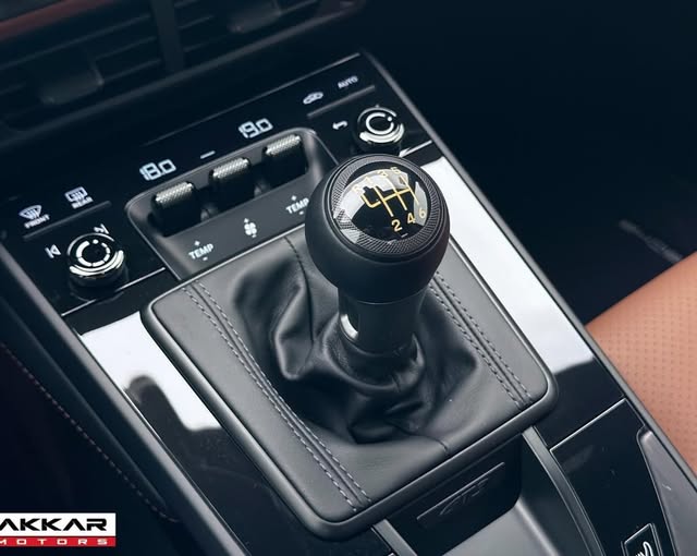 PORSCHE 911 GT3 TOURING MANUAL - Imagem 5