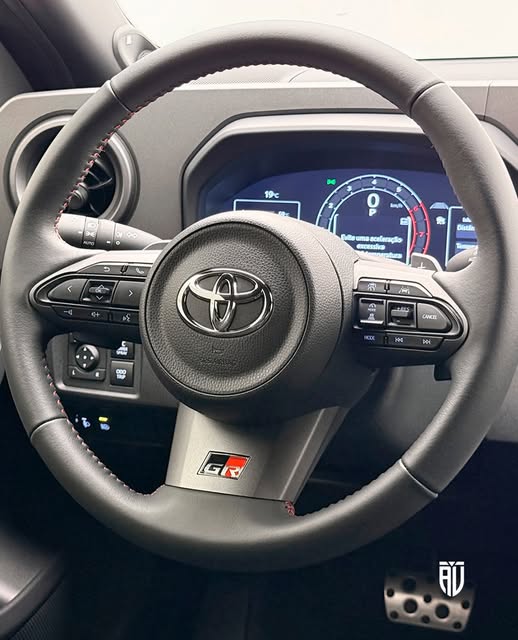 TOYOTA YARIS GR - Imagem 9