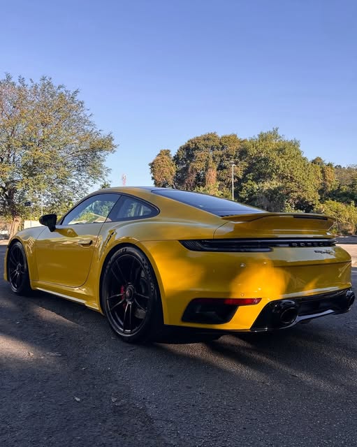 PORSCHE 911 TURBO - Imagem 7