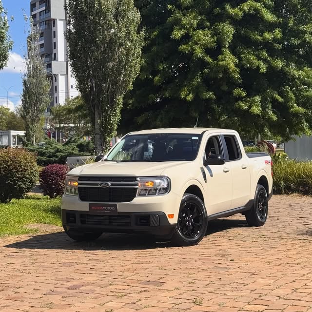 FORD MAVERICK LARIAT FX4 - Imagem 1