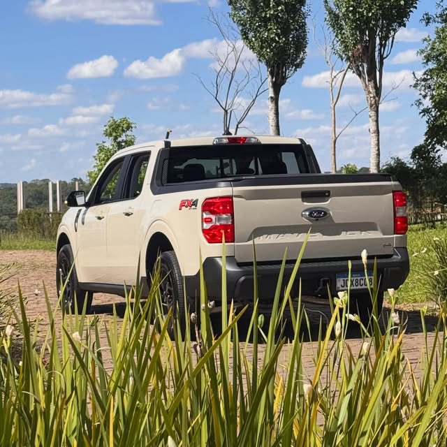 FORD MAVERICK LARIAT FX4 - Imagem 3
