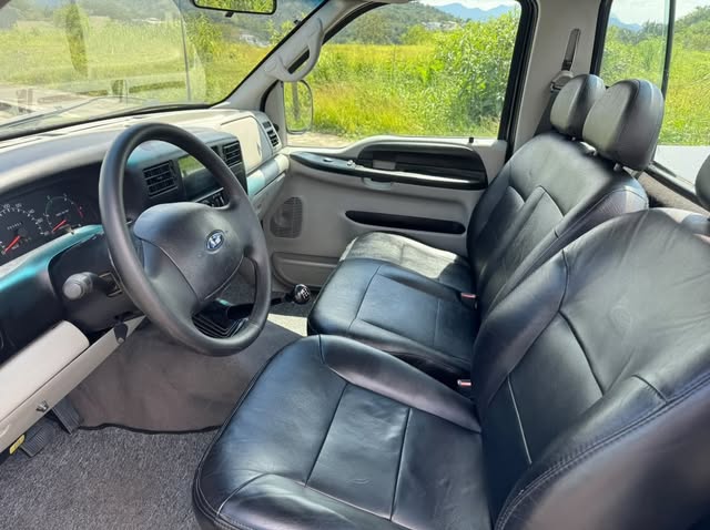 FORD F-250 XLT-L - Imagem 6
