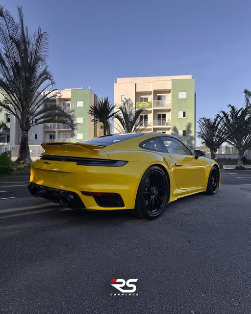 PORSCHE 911 TURBO - Imagem 4
