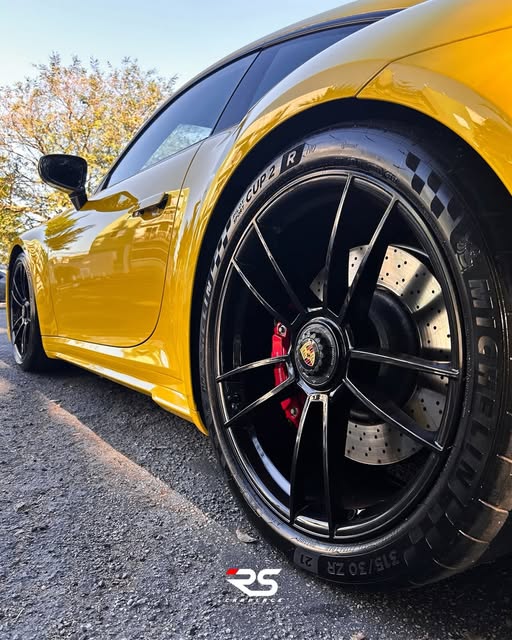 PORSCHE 911 TURBO - Imagem 6