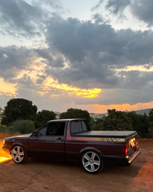 VOLKSWAGEN SAVEIRO - Imagem 12
