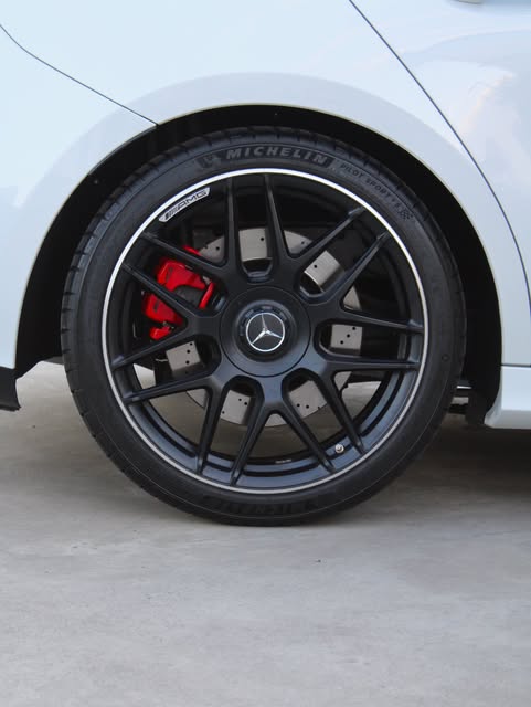 MERCEDES-BENZ A 45 AMG S AMG 4MATIC+ - Imagem 3