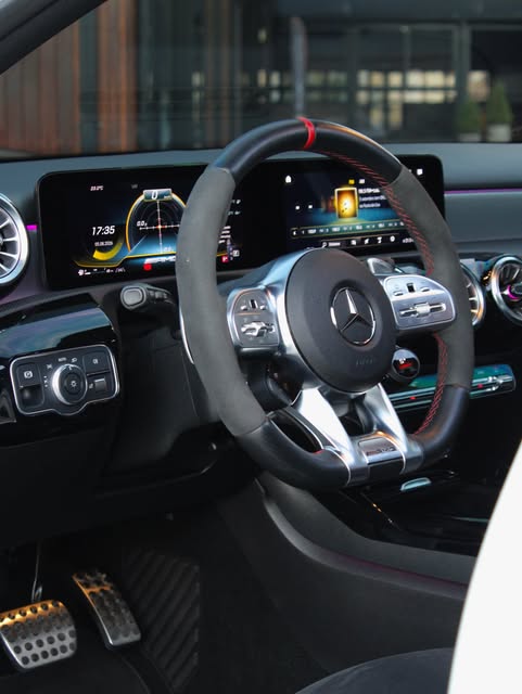 MERCEDES-BENZ A 45 AMG S AMG 4MATIC+ - Imagem 6