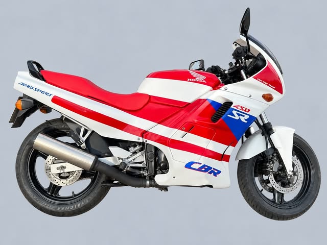 HONDA CBR 450 SR - Imagem 1