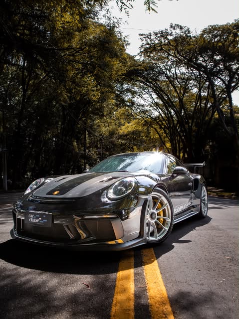 PORSCHE 911 GT3RS - Imagem 1