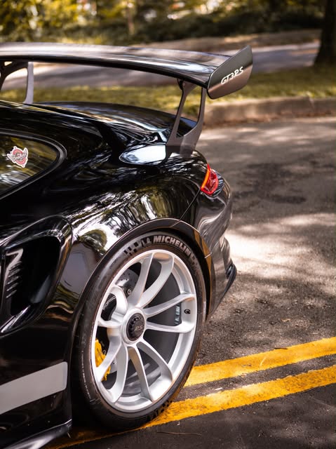 PORSCHE 911 GT3RS - Imagem 4