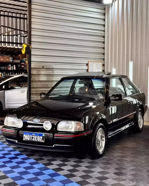 FORD XR3 - Imagem 2