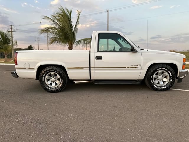 CHEVROLET SILVERADO - Imagem 3