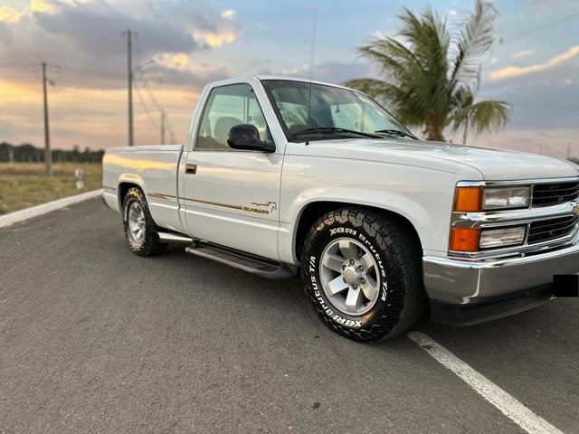 CHEVROLET SILVERADO - Imagem 8