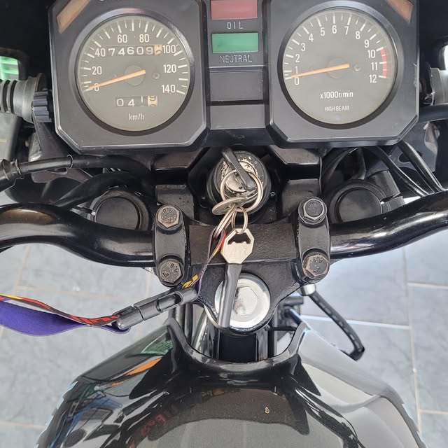 YAMAHA RD 135 Z - Imagem 12