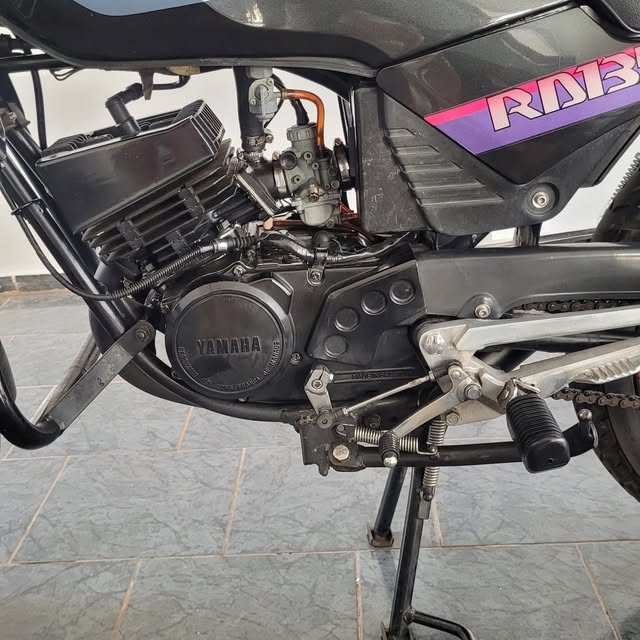 YAMAHA RD 135 Z - Imagem 4