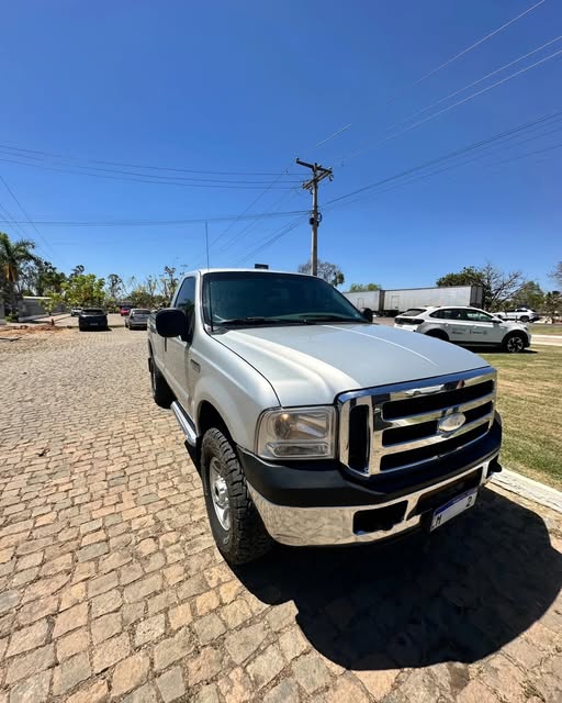 FORD F-250 XLT - Imagem 1