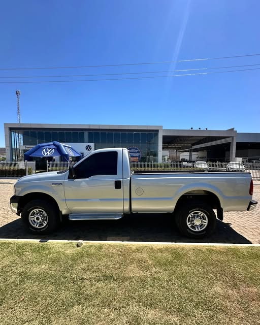 FORD F-250 XLT - Imagem 4