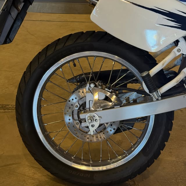 YAMAHA DT 200 R - Imagem 6