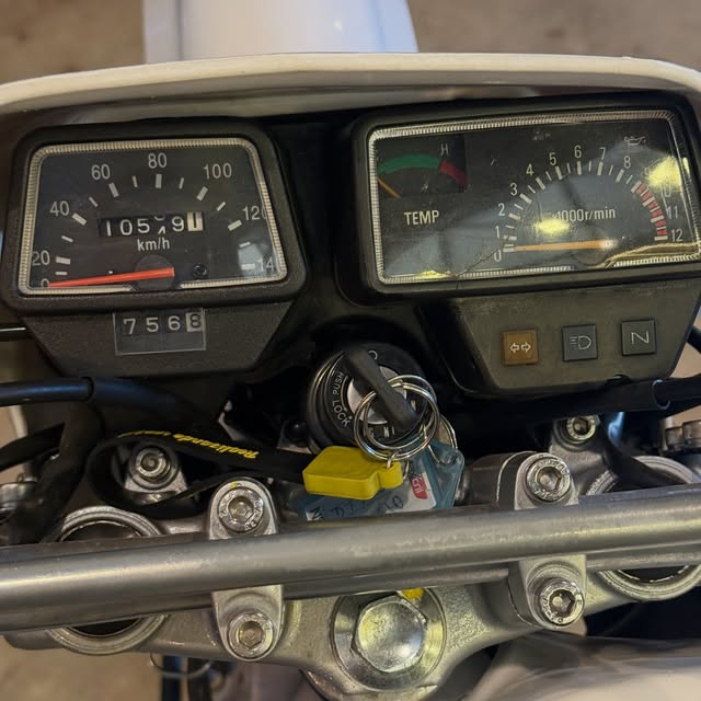 YAMAHA DT 200 R - Imagem 8