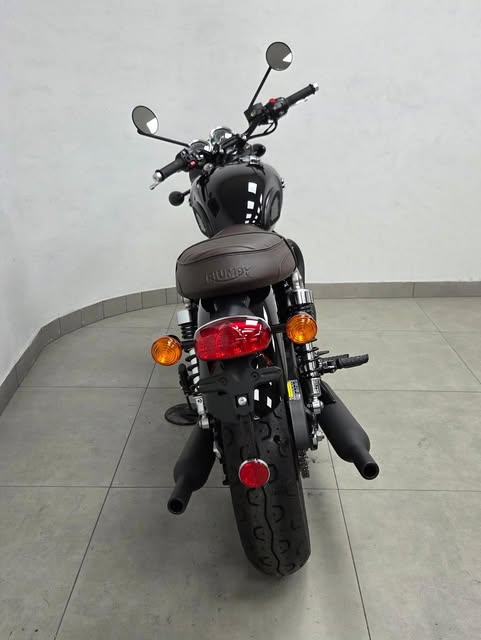 TRIUMPH BONNEVILLE T-120 BLACK - Imagem 6
