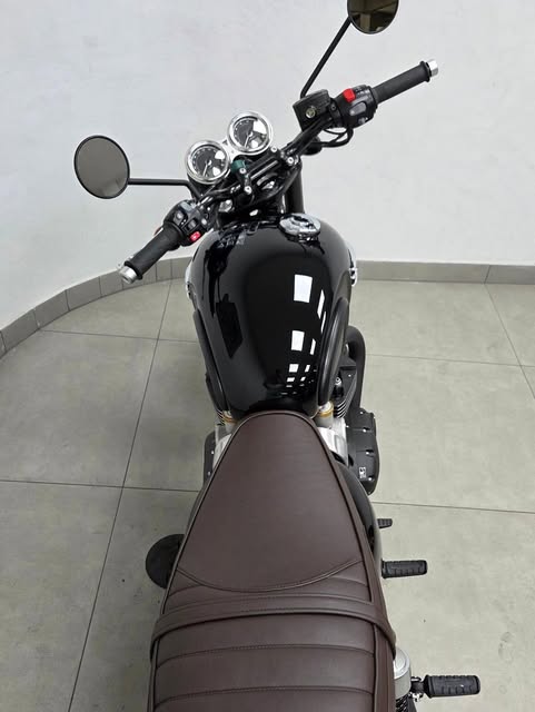 TRIUMPH BONNEVILLE T-120 BLACK - Imagem 7