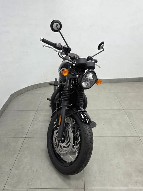 TRIUMPH BONNEVILLE T-120 BLACK - Imagem 9