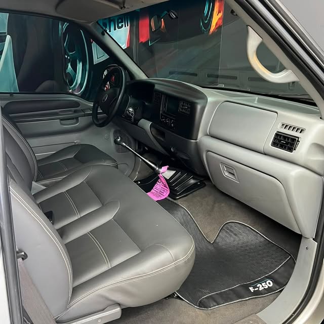 FORD F-250 XL-L - Imagem 4