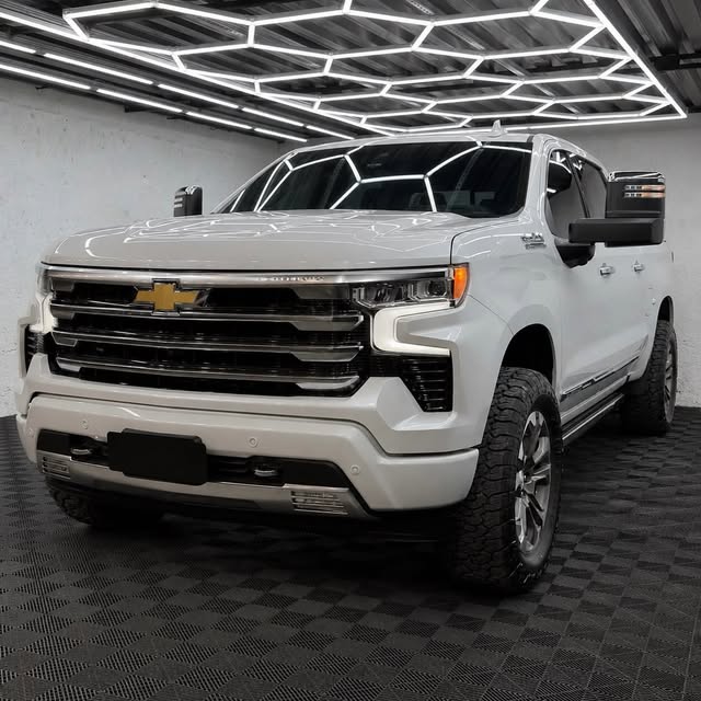 CHEVROLET SILVERADO HIGH COUNTRY - Imagem 3