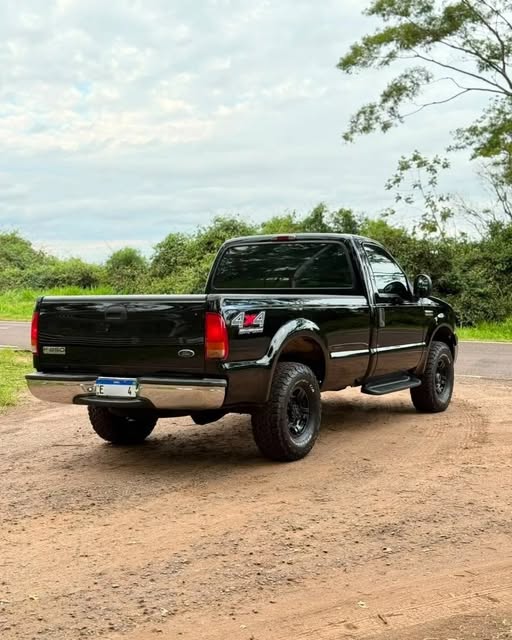 FORD F-250 XL - Imagem 6