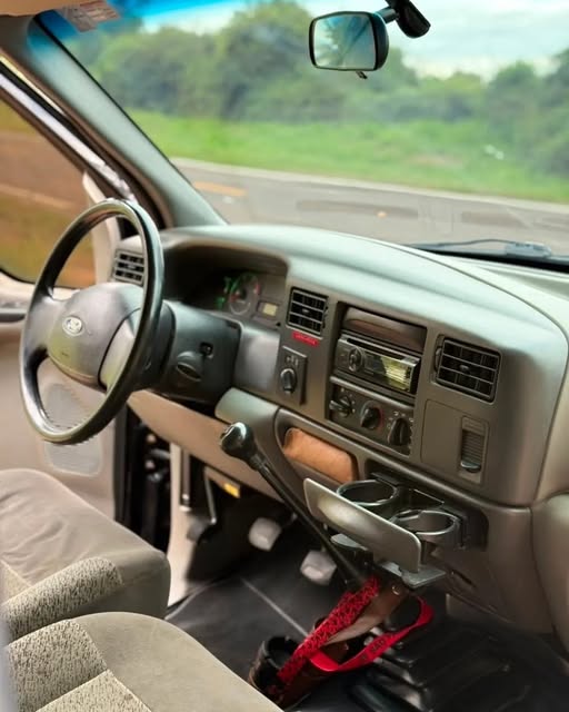 FORD F-250 XL - Imagem 9
