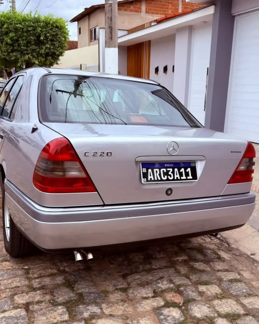 MERCEDES-BENZ C 220 - Imagem 3