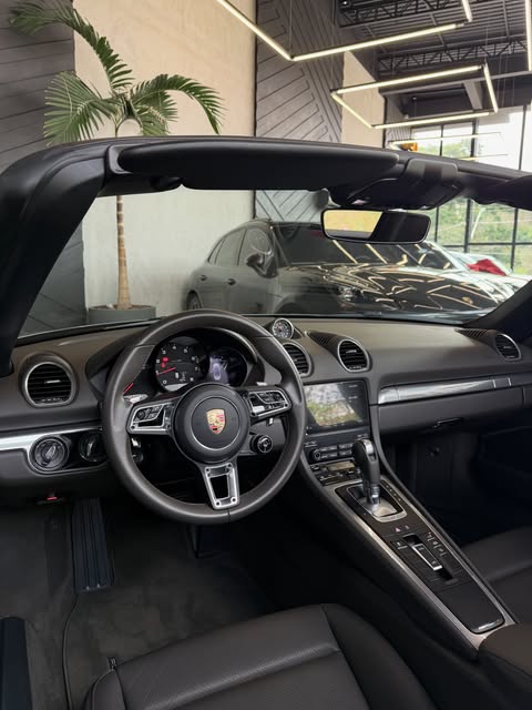PORSCHE 718 BOXSTER - Imagem 4