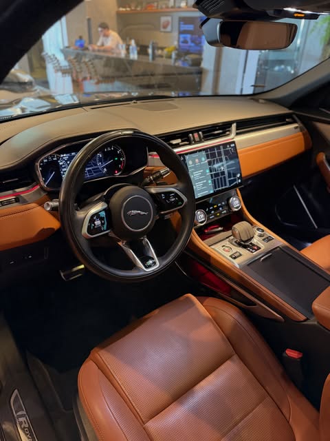 JAGUAR F-PACE SE R-DYNAMIC - Imagem 18