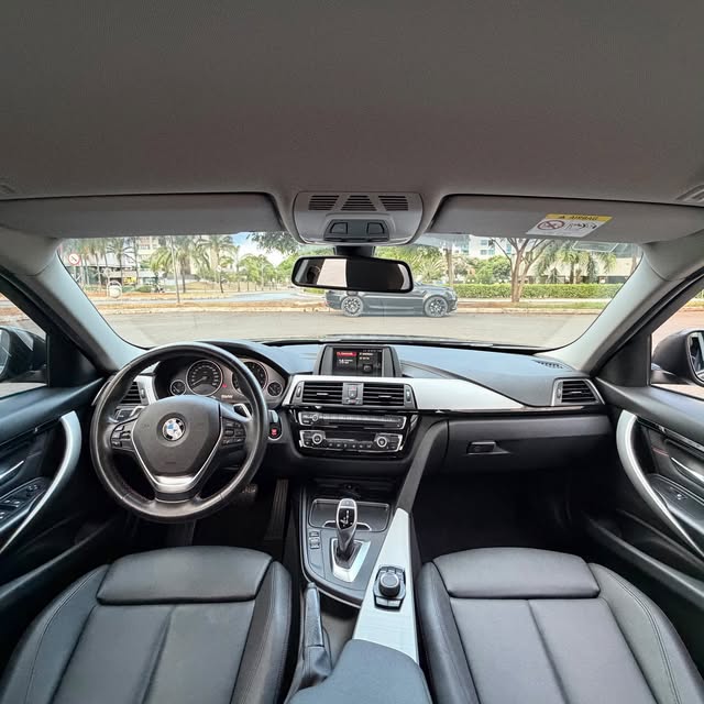 BMW 320I SPORT PLUS - Imagem 7