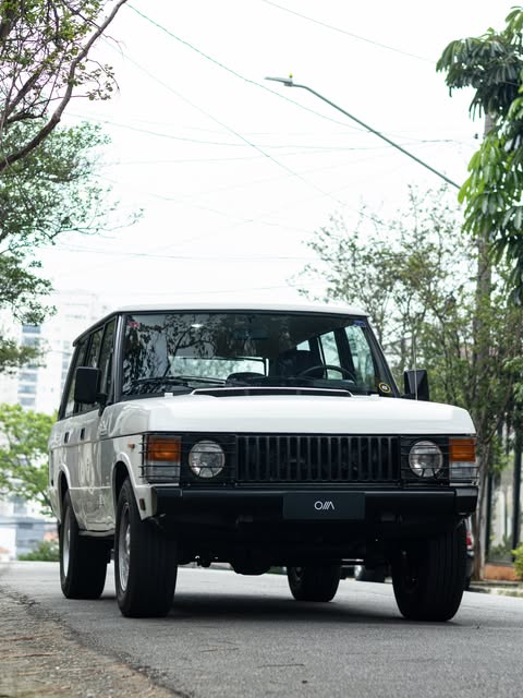 LAND ROVER RANGE ROVER CLASSIC V8 - Imagem 1