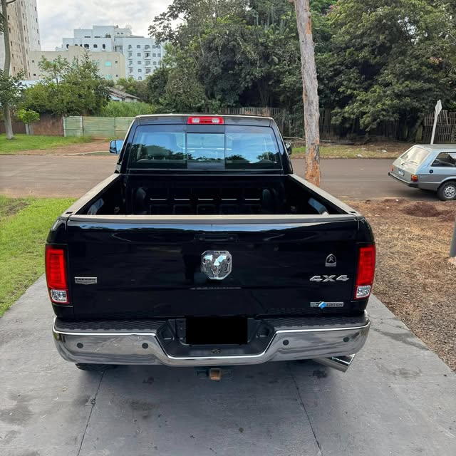 DODGE RAM 2500HD LARAMIE - Imagem 6