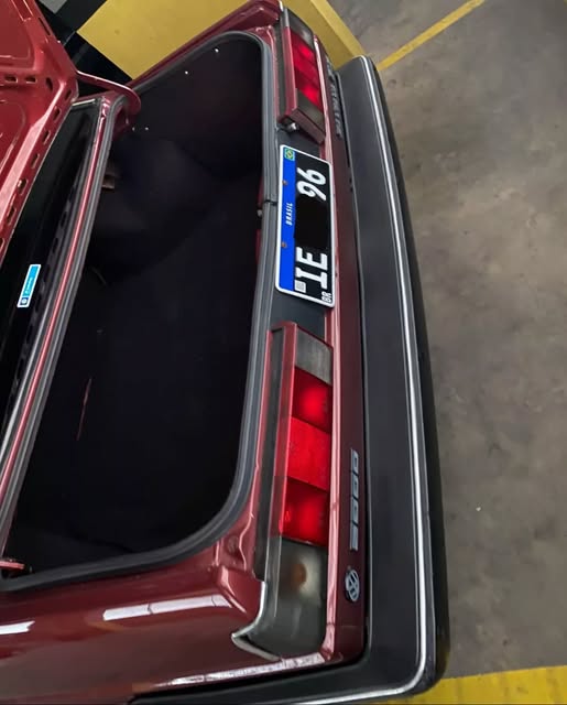 VOLKSWAGEN SANTANA GLS - Imagem 17