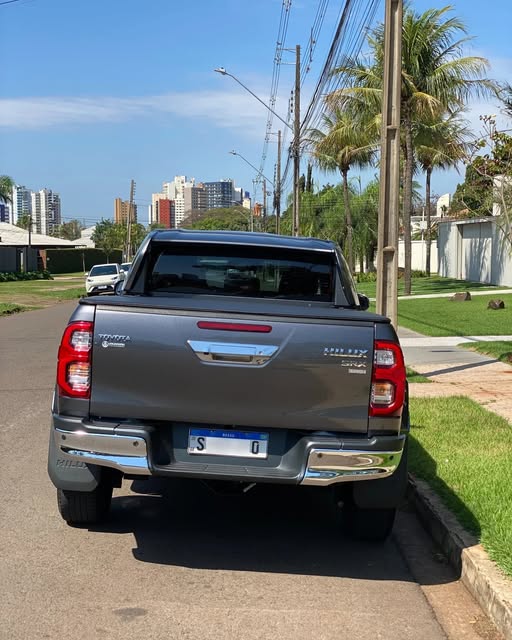TOYOTA HILUX SRX PLUS - Imagem 7