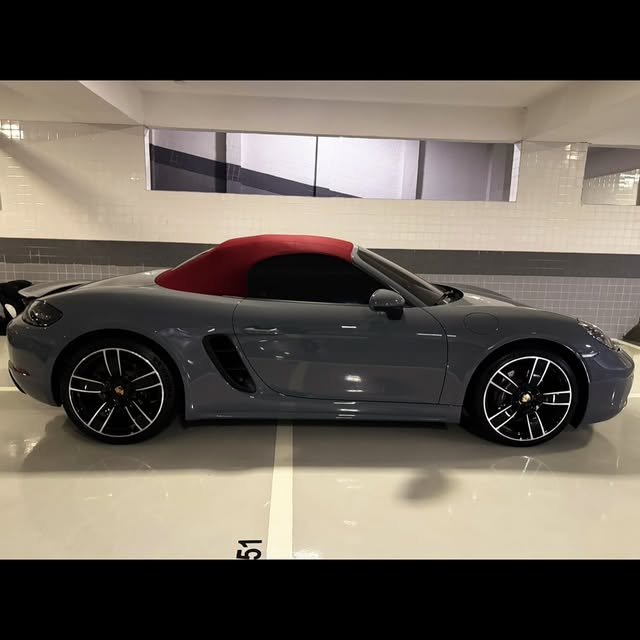 PORSCHE 718 BOXSTER 2.0 TURBO - Imagem 10