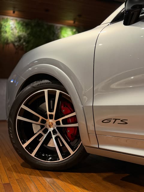 PORSCHE CAYENNE GTS - Imagem 8