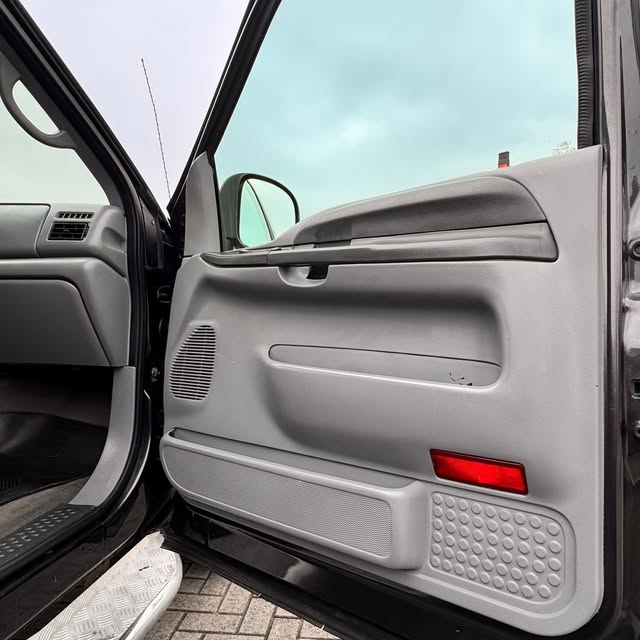 FORD F-250 XLT-L - Imagem 16