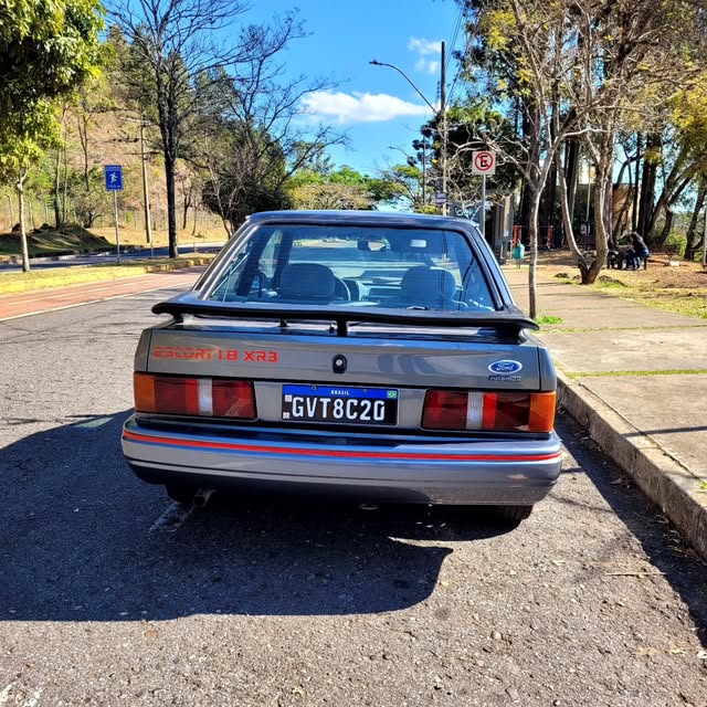 FORD ESCORT XR3 - Imagem 5