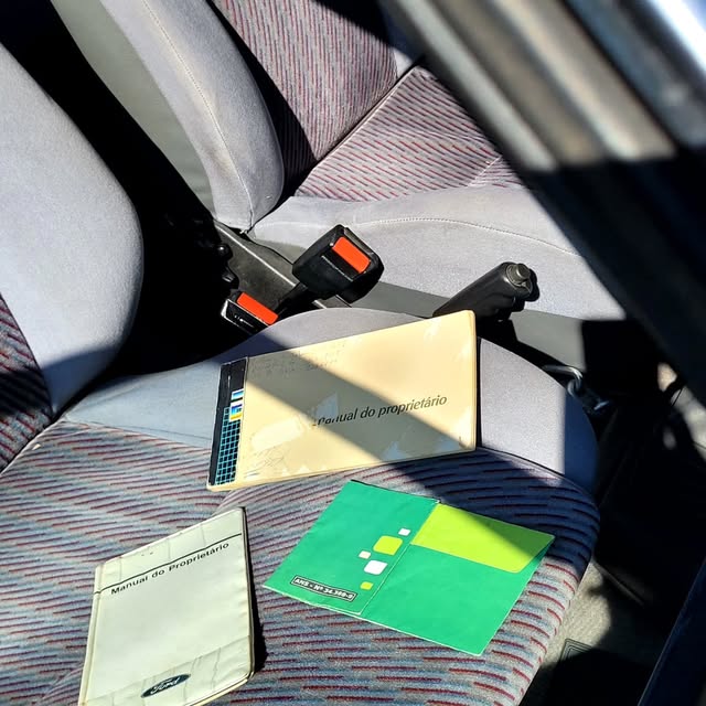 FORD ESCORT XR3 - Imagem 10