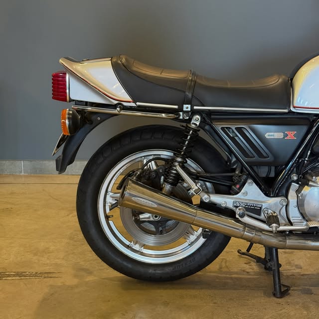 HONDA CBX 1050 - Imagem 3